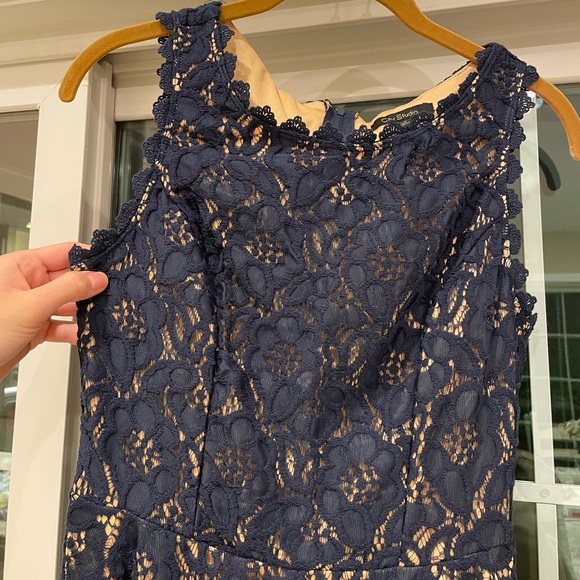 Lace Cocktail Dress - Picture 3 of 4